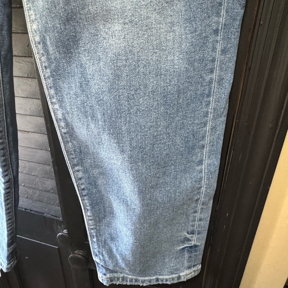 AE baggy straight highest rise size 6 Short - Picture 2 of 5